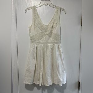 American eagle cream lace and eyelet dress size 4 - good condition